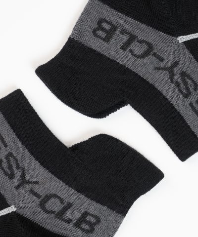 Alternative view of Low cut [SAYE E SARD]