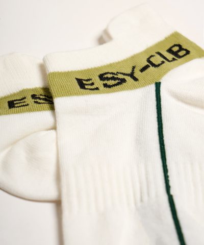 Alternative view of Low cut [NOWRUZ]